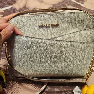 Micheal Kors handbag